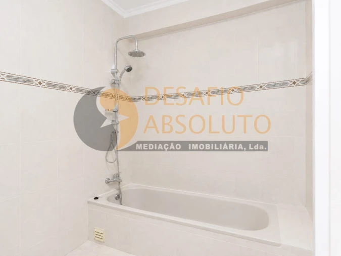 Apartamento T2 para Venda em Pinhal Novo Foto 17