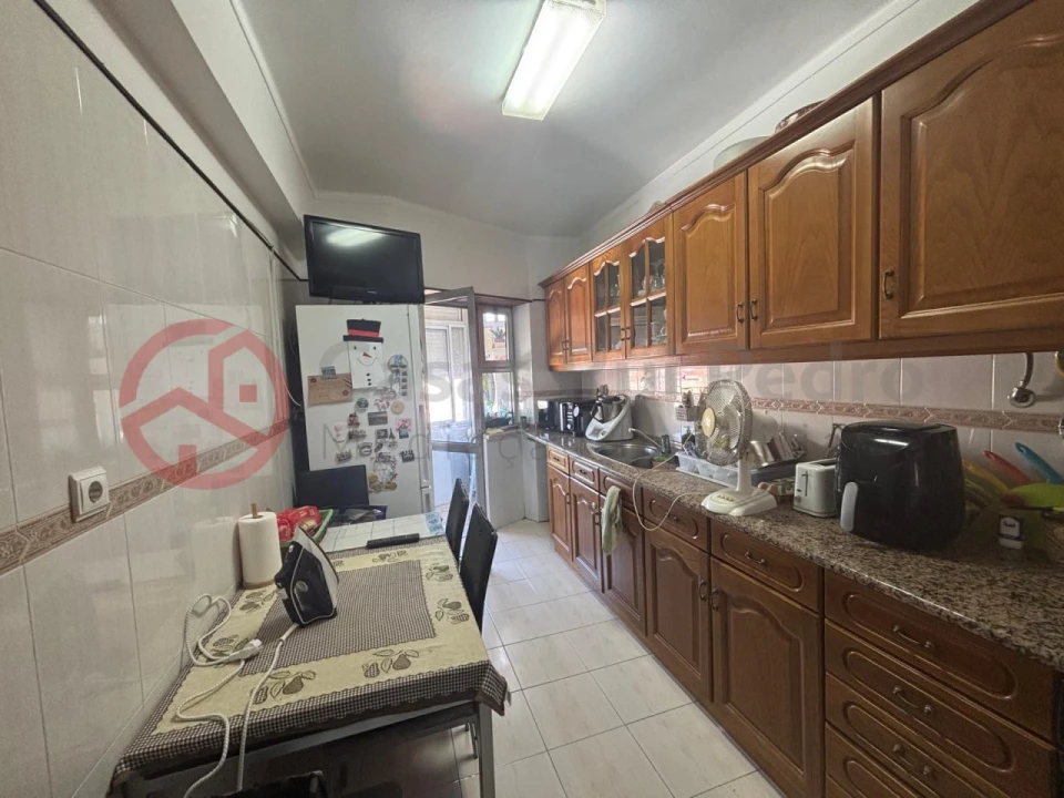 Apartamento T2 para Venda em Laranjeiro e Feijó Foto 14