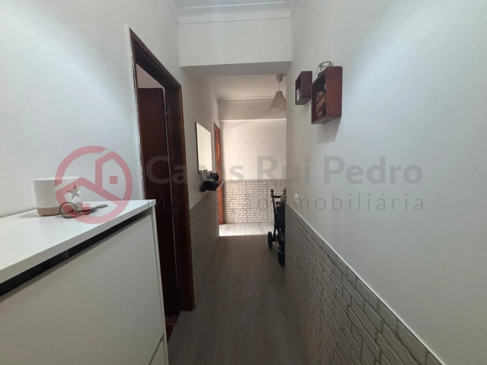 Apartamento T2 para Venda em Laranjeiro e Feijó Foto 21