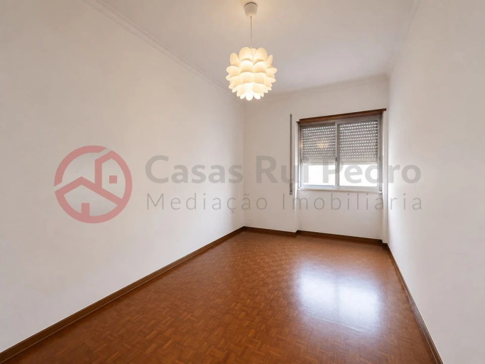 Apartamento T2 para Venda em Laranjeiro e Feijó Foto 4