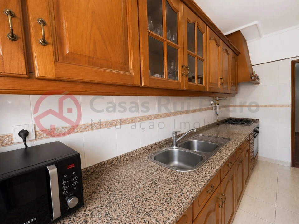 Apartamento T2 para Venda em Laranjeiro e Feijó Foto 6