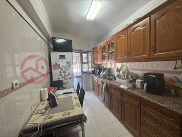 Apartamento T2 para Venda em Laranjeiro e Feijó