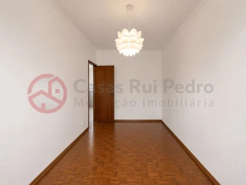 Apartamento T2 para Venda em Laranjeiro e Feijó