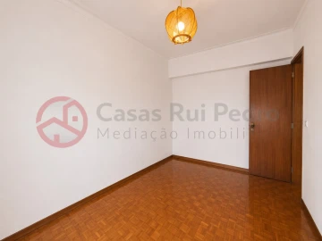 Apartamento T2 para Venda em Laranjeiro e Feijó