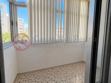 Apartamento T2 para Venda em Laranjeiro e Feijó