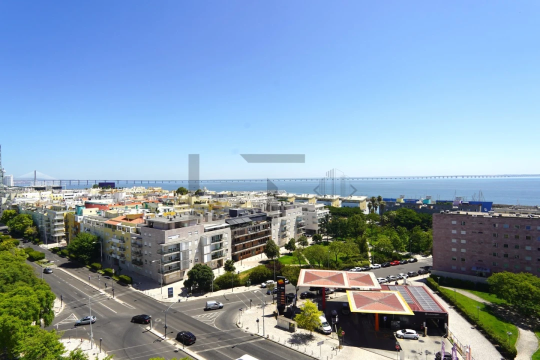 Apartamento T4 para Venda em Parque das Nações Foto 7