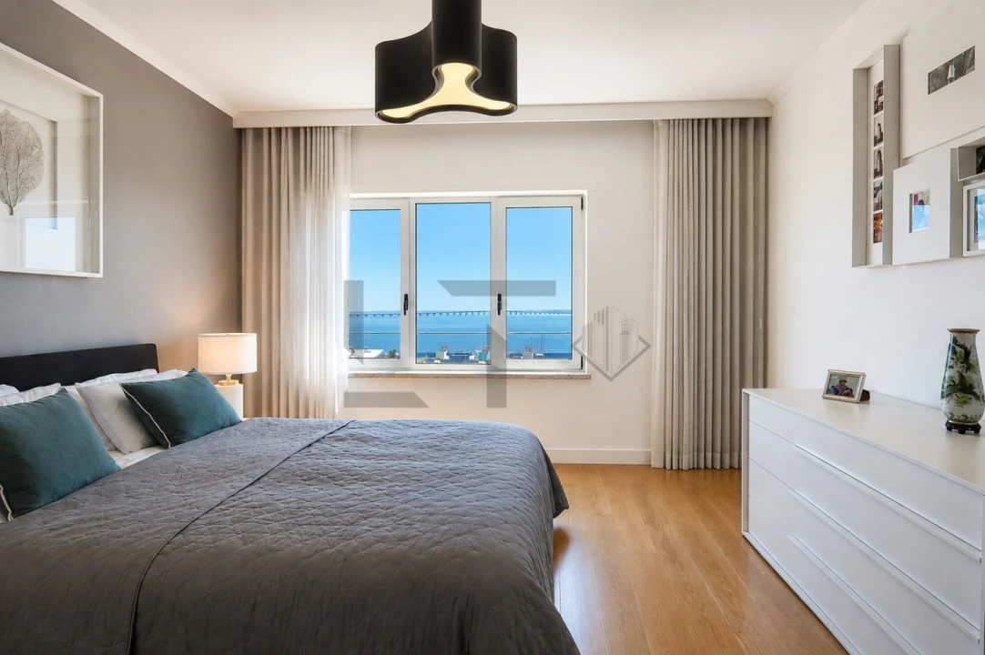 Apartamento T4 para Venda em Parque das Nações Foto 20