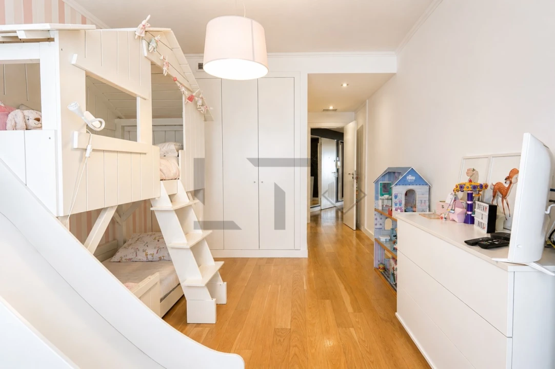 Apartamento T4 para Venda em Parque das Nações Foto 27