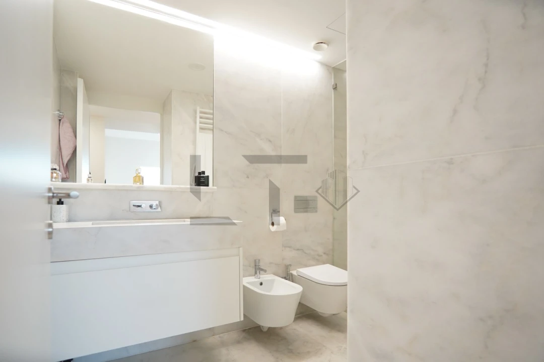 Apartamento T3 para Venda em Santo António Foto 37