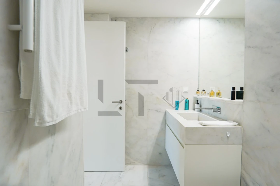 Apartamento T3 para Venda em Santo António Foto 39