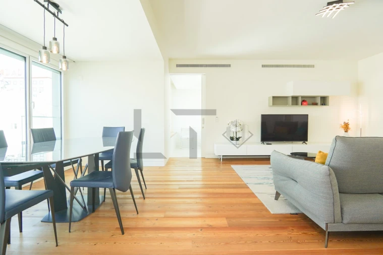 Apartamento T3 para Venda em Santo António Foto 15