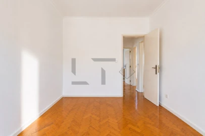 Apartamento T4 para Venda em Alvalade
