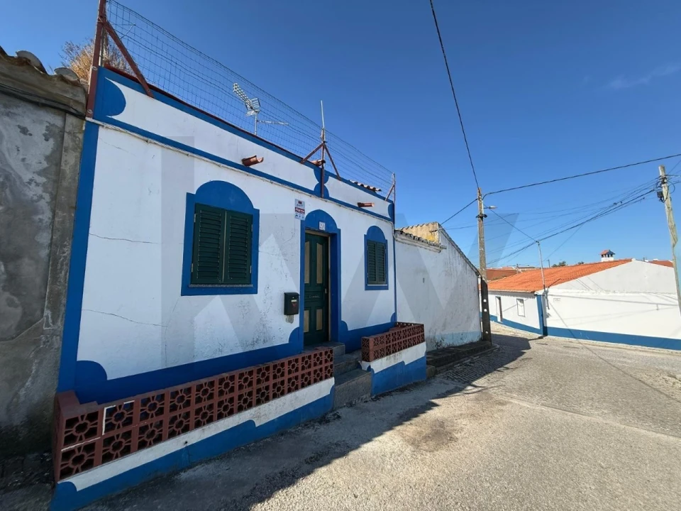 Moradia T2 para Venda em Campo e Campinho Foto 1