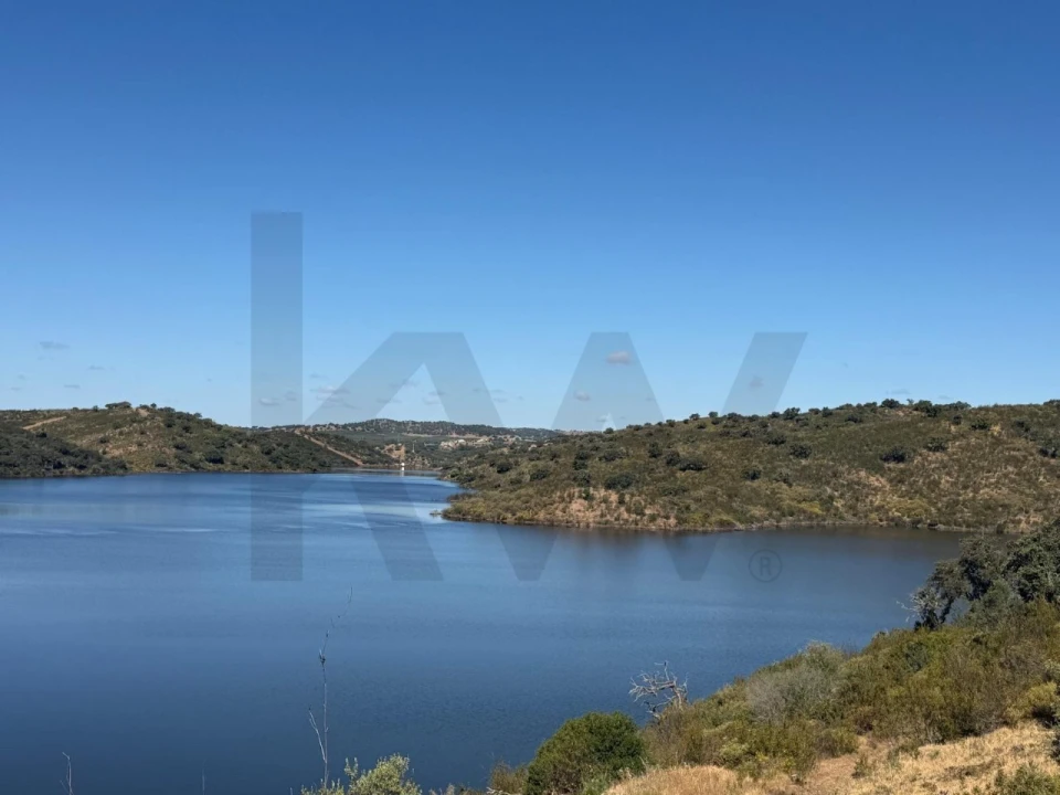 Moradia T2 para Venda em Campo e Campinho Foto 4