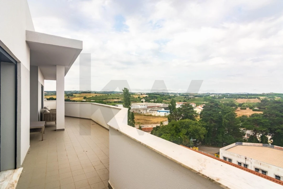 Apartamento T3 para Venda em Bombarral e Vale Covo Foto 23