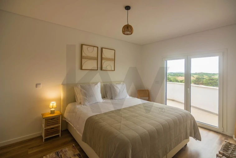 Apartamento T3 para Venda em Bombarral e Vale Covo Foto 19