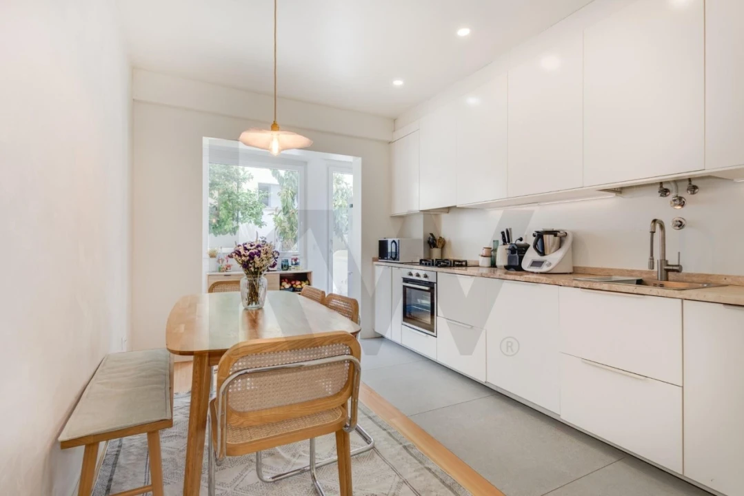 Apartamento T2 para Venda em Ajuda Foto 8