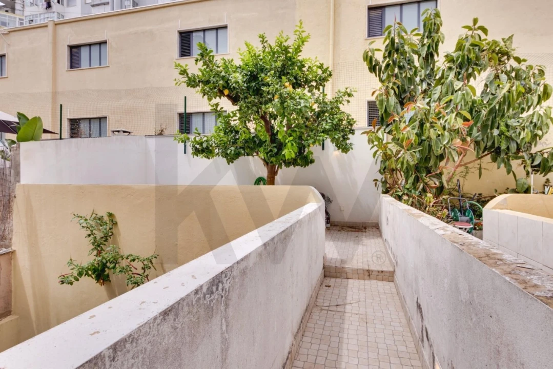 Apartamento T2 para Venda em Ajuda Foto 11