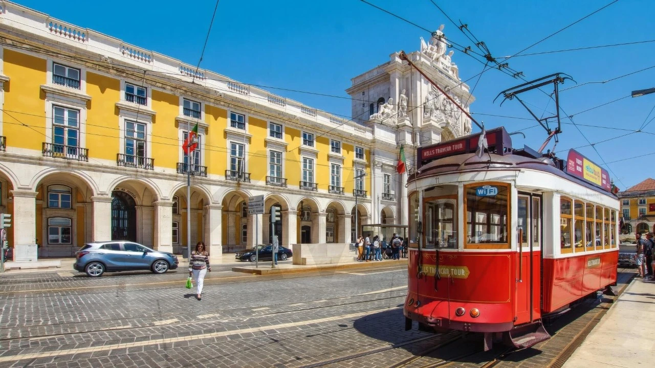 Apartamento T3 para Venda em Santa Maria Maior Foto 1