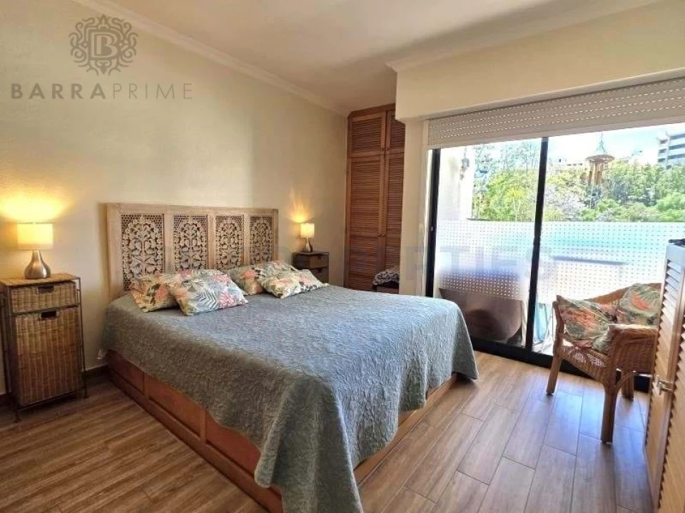 Apartamento T1 para Venda em Quarteira Foto 3