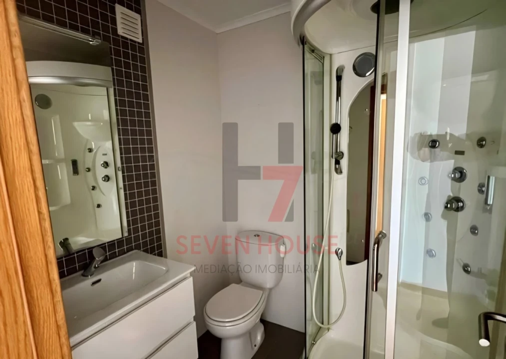 Apartamento T3 para Venda em Santo Antão e São Julião do Tojal Foto 6