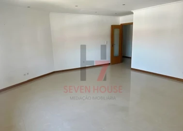 Apartamento T3 para Venda em Santo Antão e São Julião do Tojal