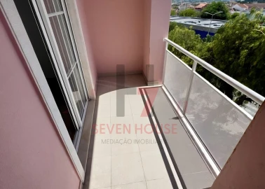 Apartamento T3 para Venda em Santo Antão e São Julião do Tojal