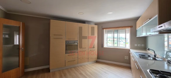 Apartamento T3 para Venda em Santo Antão e São Julião do Tojal