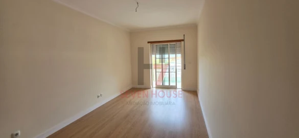 Apartamento T3 para Venda em Santo Antão e São Julião do Tojal