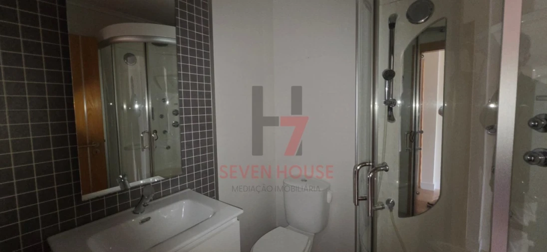 Apartamento T3 para Venda em Santo Antão e São Julião do Tojal Foto 11