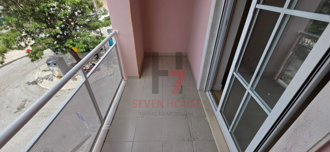 Apartamento T3 para Venda em Santo Antão e São Julião do Tojal Foto 14