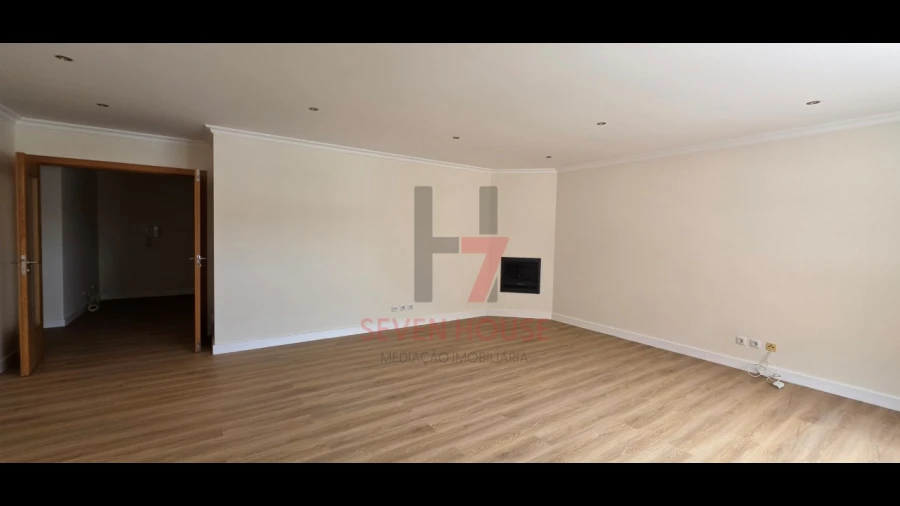Apartamento T3 para Venda em Santo Antão e São Julião do Tojal