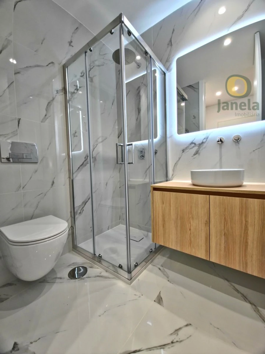 Apartamento T1 para Venda em Olhão Foto 14