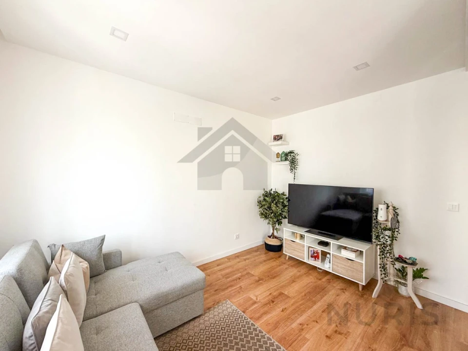 Apartamento T2 para Arrendamento em Portimão Foto 2
