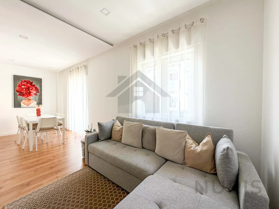 Apartamento T2 para Arrendamento em Portimão Foto 3
