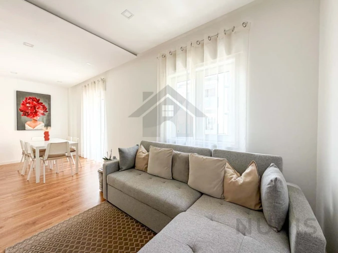 Apartamento T2 para Arrendamento em Portimão Foto 3