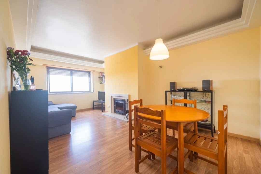 Apartamento T2 para Venda em Cacém e São Marcos Foto 1