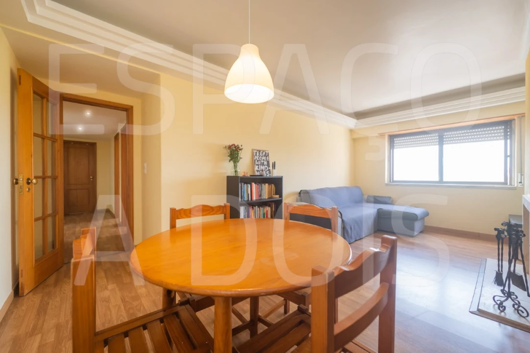 Apartamento T2 para Venda em Cacém e São Marcos Foto 4