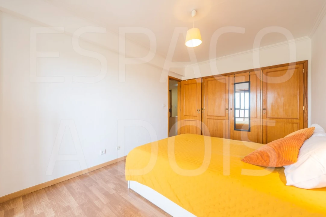 Apartamento T2 para Venda em Cacém e São Marcos Foto 28