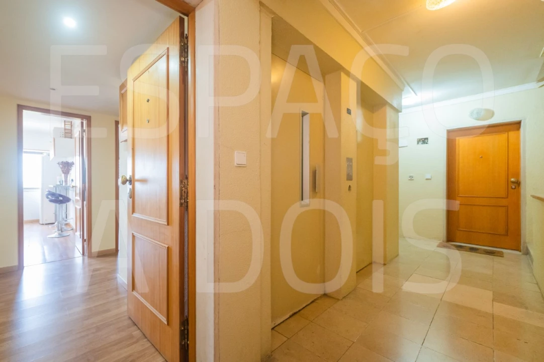 Apartamento T2 para Venda em Cacém e São Marcos Foto 40