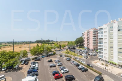 Apartamento T2 para Venda em Cacém e São Marcos