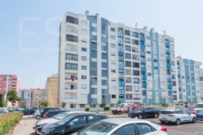 Apartamento T2 para Venda em Cacém e São Marcos