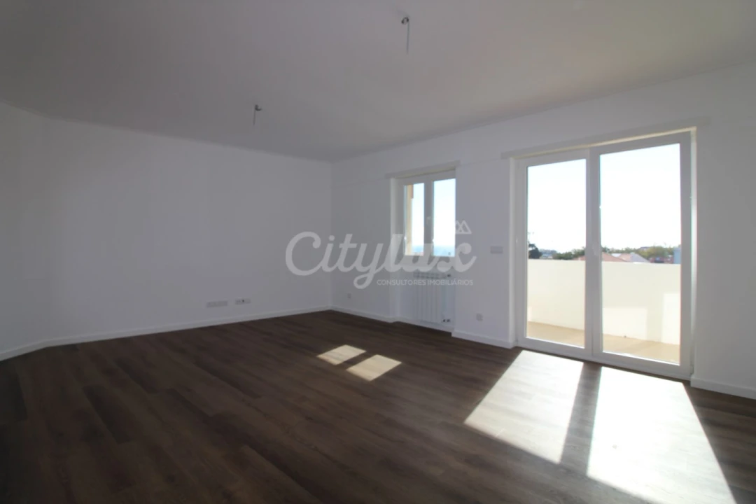 Apartamento T4 para Arrendamento em Cascais e Estoril Foto 2