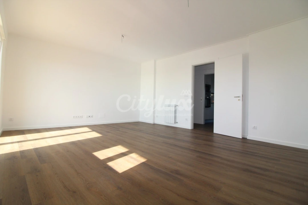 Apartamento T4 para Arrendamento em Cascais e Estoril Foto 3