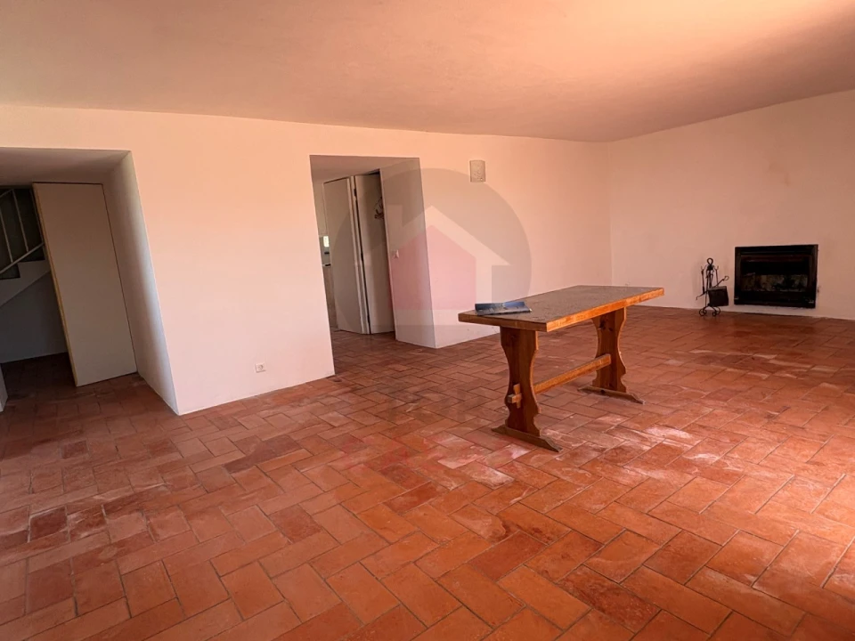 Moradia T4 para Venda em Santa Maria, São Pedro e Sobral da Lagoa Foto 22
