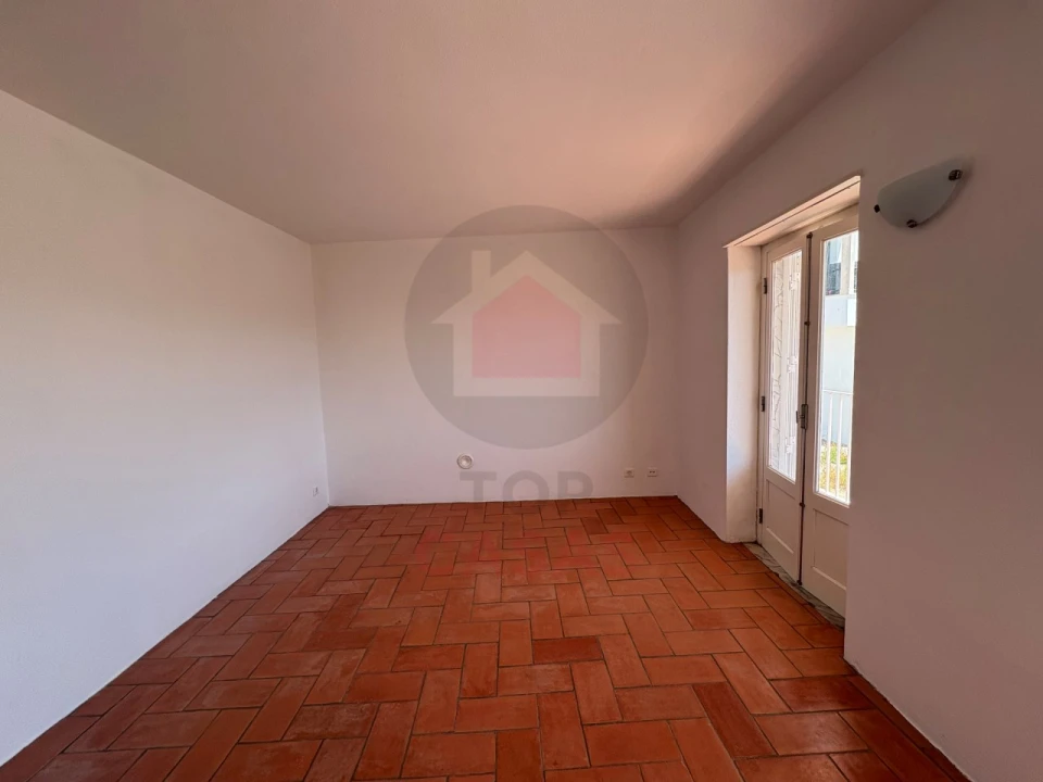 Moradia T4 para Venda em Santa Maria, São Pedro e Sobral da Lagoa Foto 28