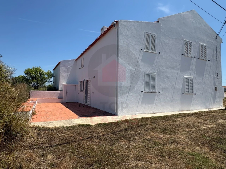 Moradia T4 para Venda em Santa Maria, São Pedro e Sobral da Lagoa Foto 37