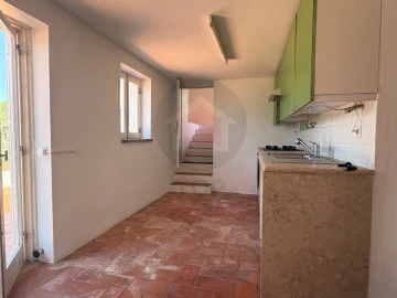 Moradia T4 para Venda em Santa Maria, São Pedro e Sobral da Lagoa