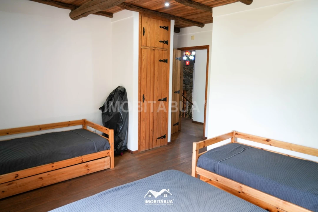 Moradia T4 para Venda em Mouronho Foto 16
