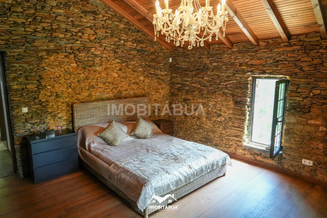 Moradia T4 para Venda em Mouronho Foto 22